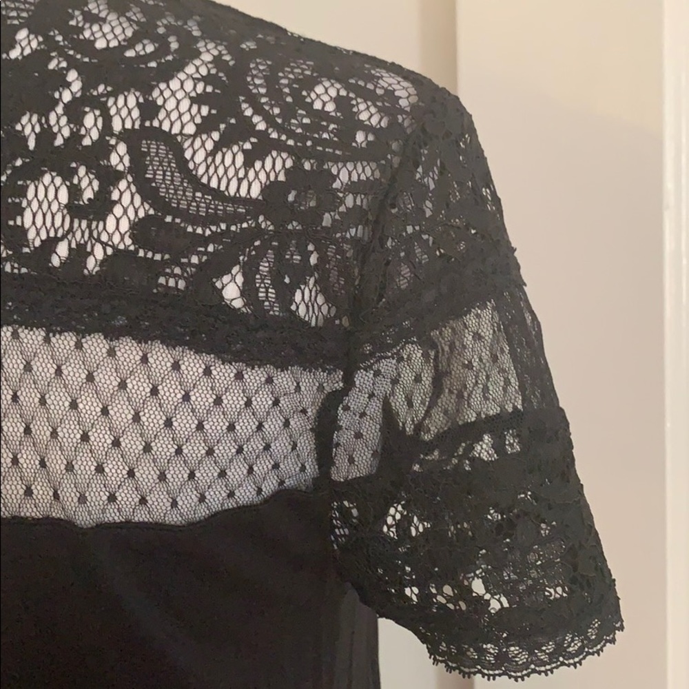 Express Lace Mock Neck Tee - Picture 6 of 6